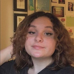 Meet your Posher, Maya